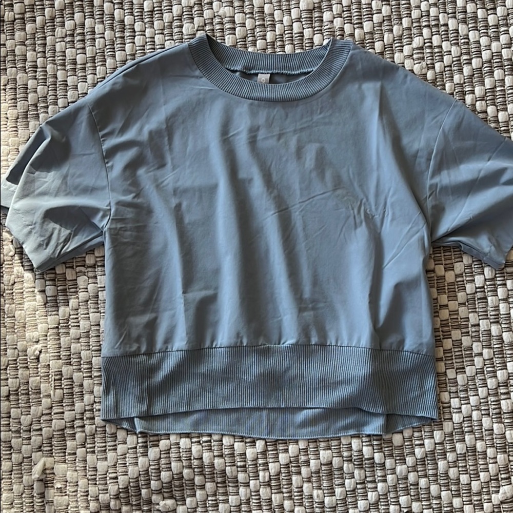 Athleta short sleeve silver blue